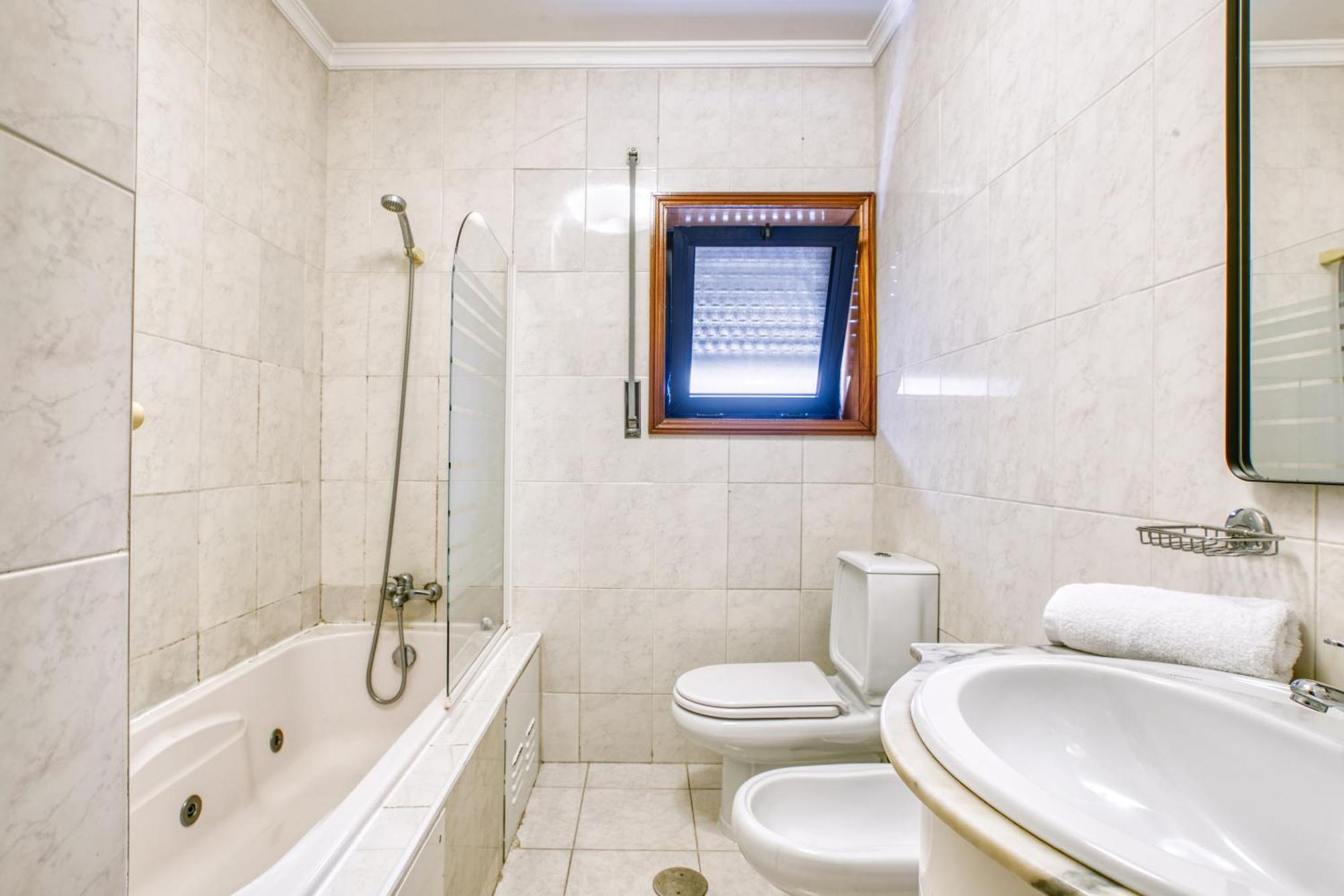 Apartamento T1- Gaia Zona.Comercial Вила Нова ди Гая Екстериор снимка