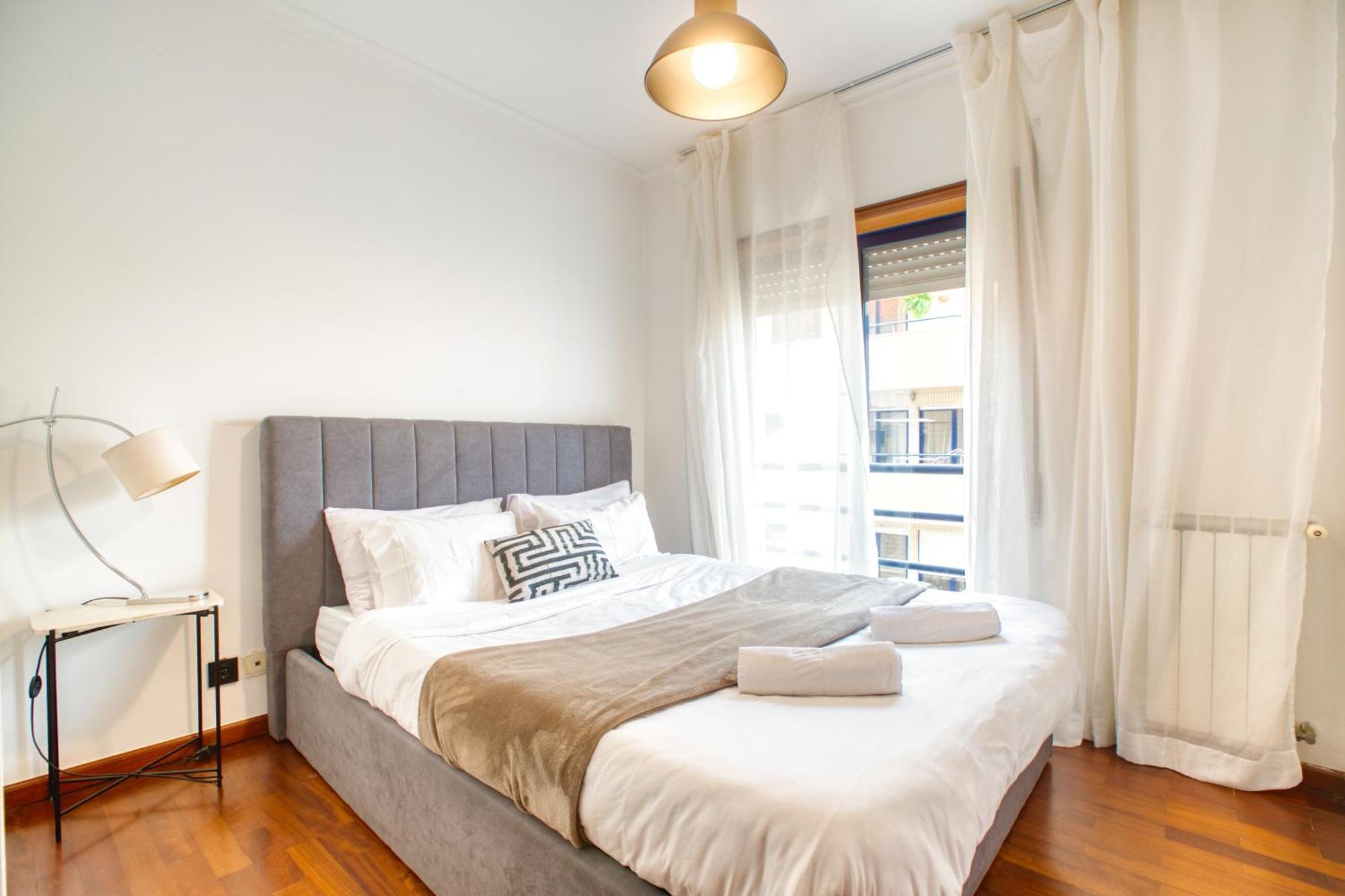 Apartamento T1- Gaia Zona.Comercial Вила Нова ди Гая Екстериор снимка